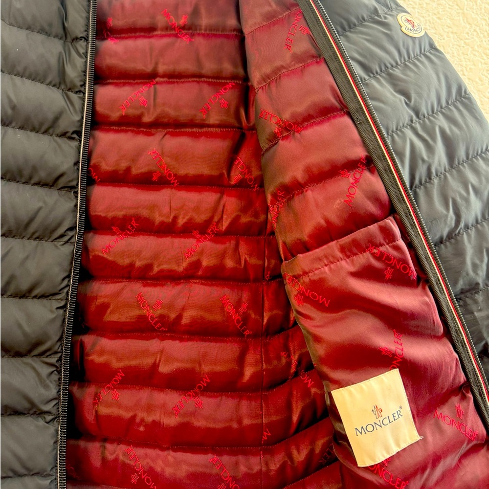 Men’s Moncler White Goose Down Puffer